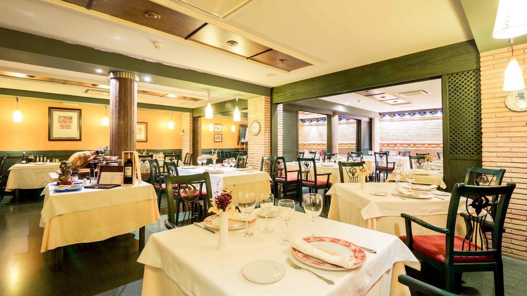 El Patio Otel La Almunia de Doña Godina Dış mekan fotoğraf