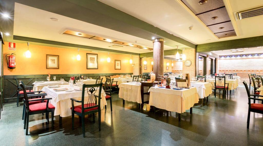 El Patio Otel La Almunia de Doña Godina Dış mekan fotoğraf