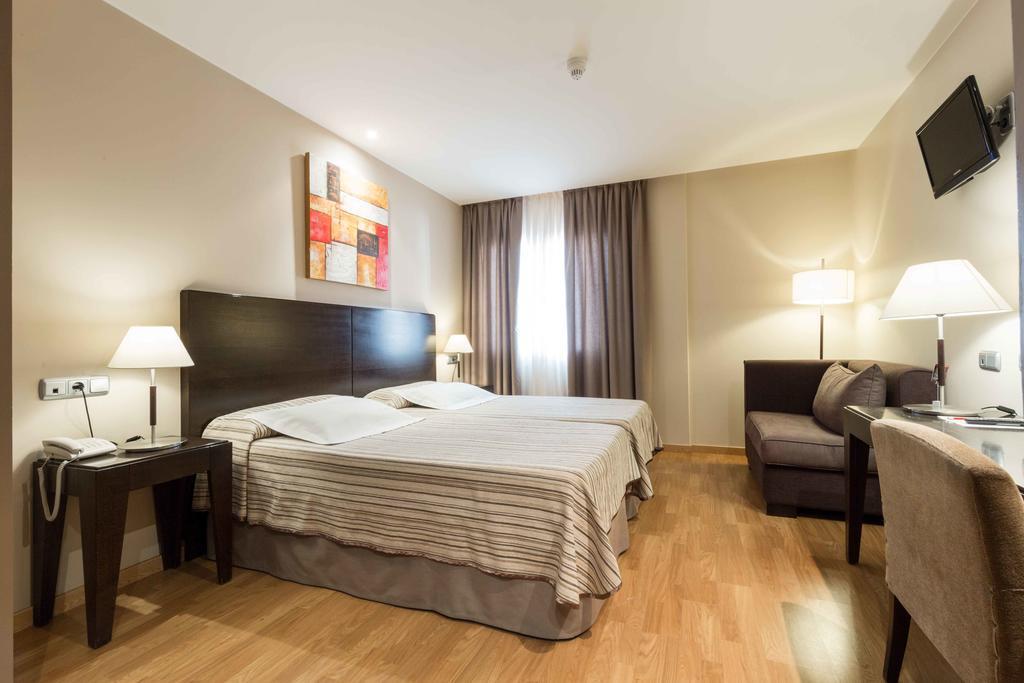El Patio Otel La Almunia de Doña Godina Dış mekan fotoğraf