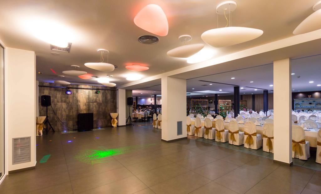 El Patio Otel La Almunia de Doña Godina Dış mekan fotoğraf