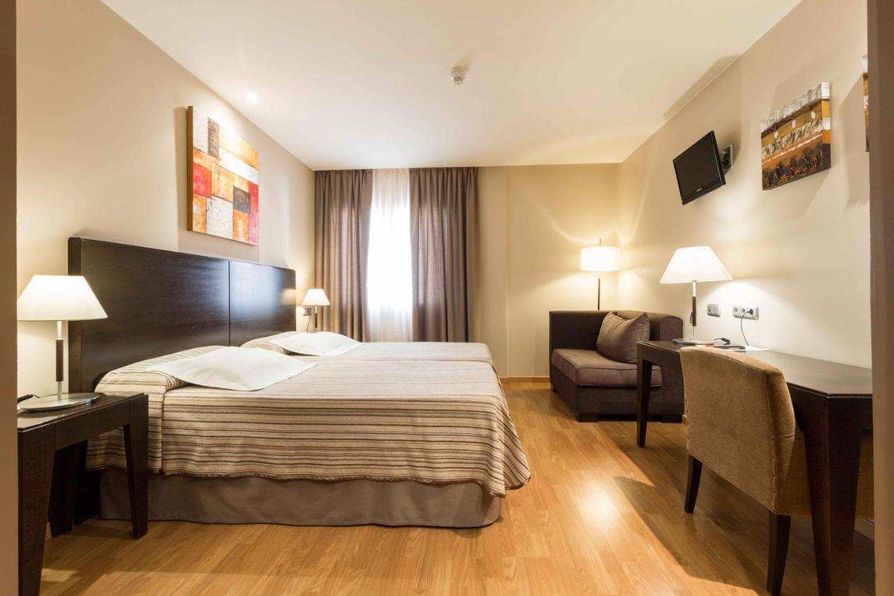 El Patio Otel La Almunia de Doña Godina Dış mekan fotoğraf