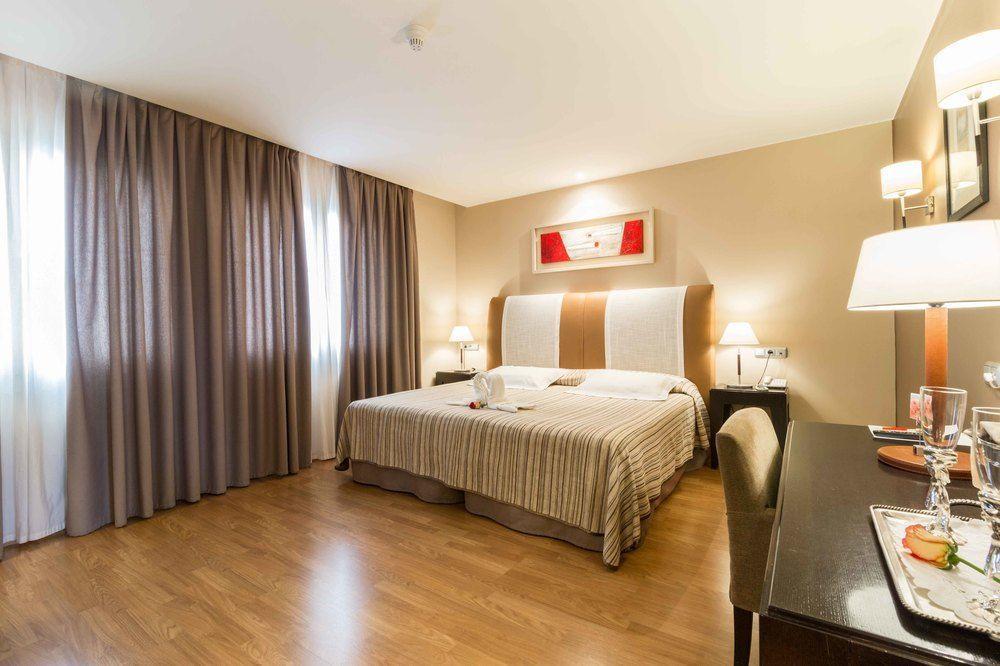 El Patio Otel La Almunia de Doña Godina Dış mekan fotoğraf