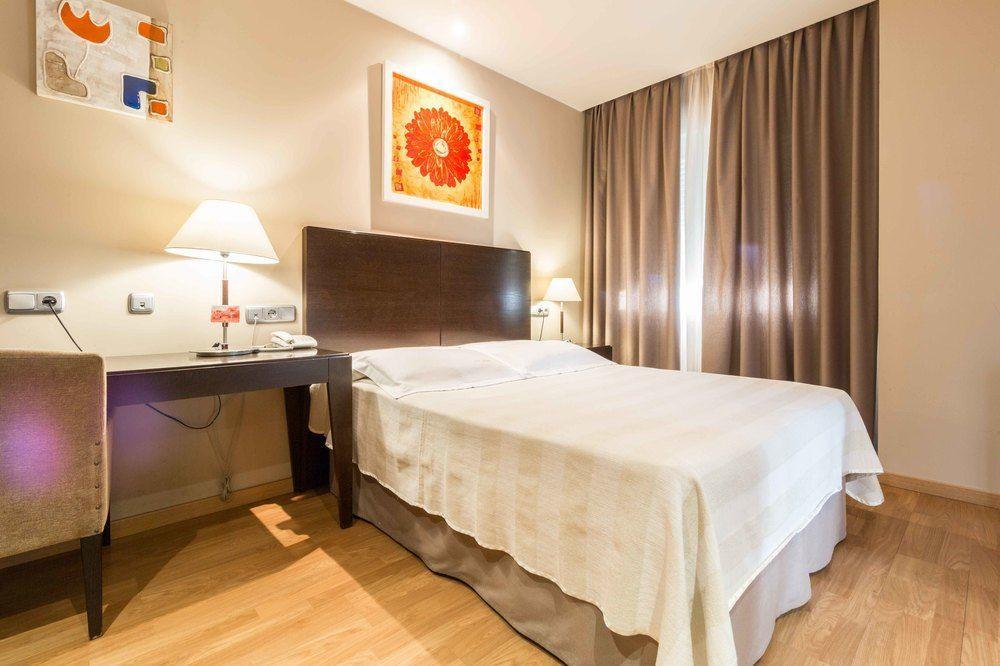 El Patio Otel La Almunia de Doña Godina Dış mekan fotoğraf
