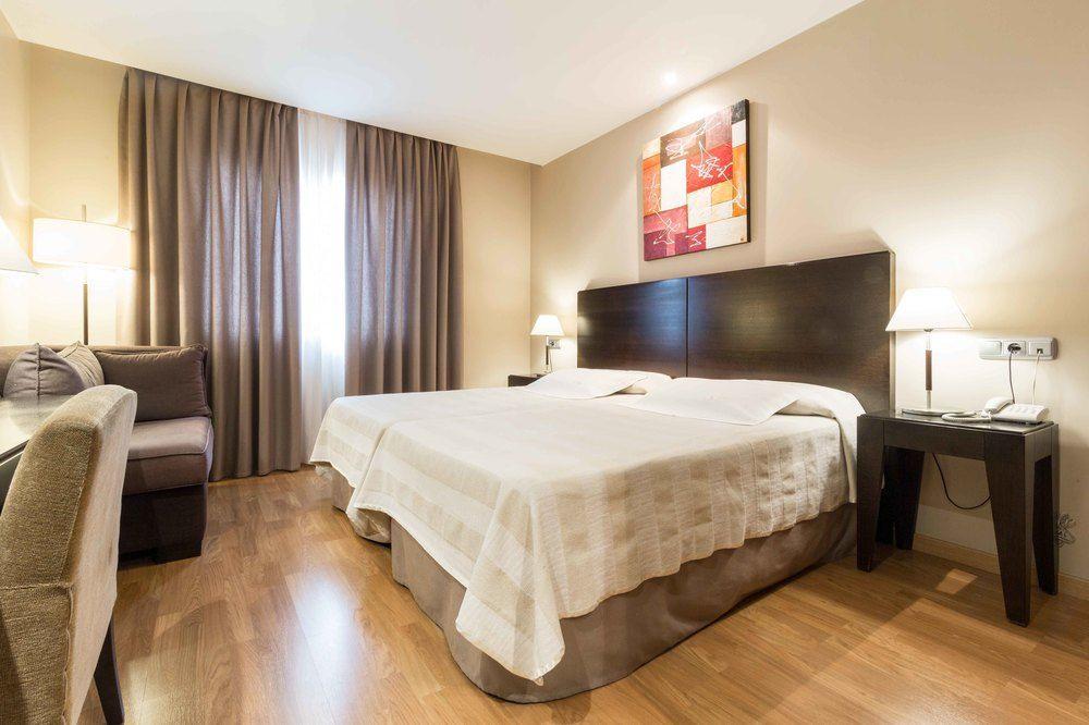 El Patio Otel La Almunia de Doña Godina Dış mekan fotoğraf