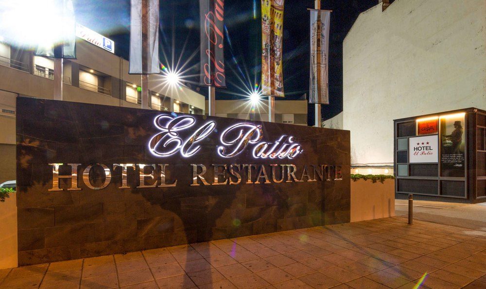 El Patio Otel La Almunia de Doña Godina Dış mekan fotoğraf